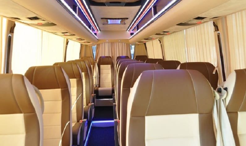 Italy: Coach reservation in Italy in Italy and Marche